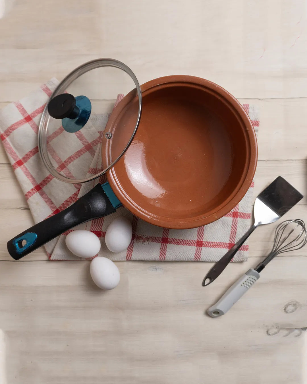 Premium Glazed Clay Fry Pan – Glossy Finish Mitti ka Fry Pan for Healthy Frying DESIBARTAN